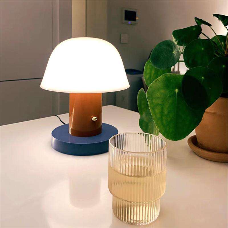 Lampe de table champignon