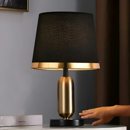 Lampe de table noir et doré