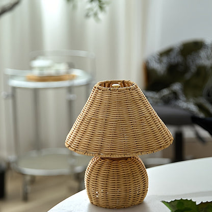 Lampe de table en bambou tressé
