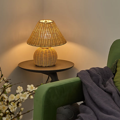Lampe de table en bambou tressé