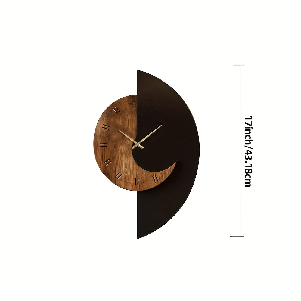 Horloge murale demi-lune en bois