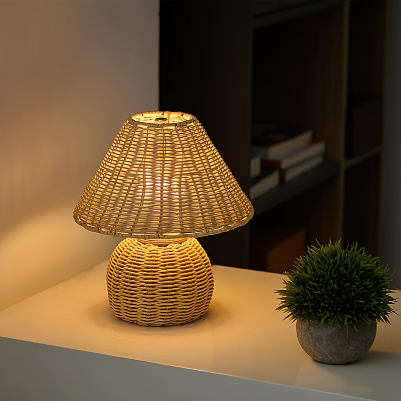 Lampe de table en bambou tressé