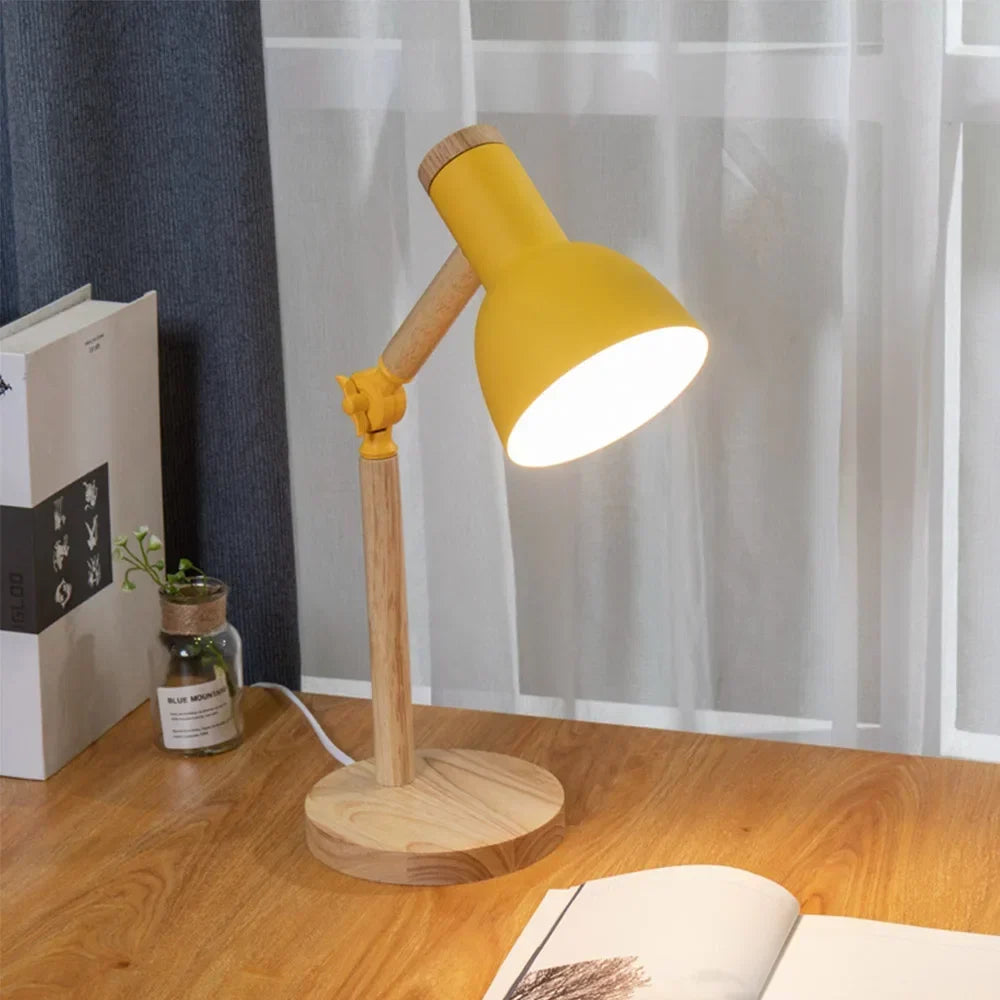 Lampe de table nordique en bois