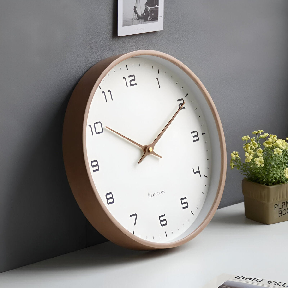 Horloge murale nordique en bois