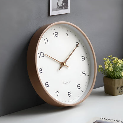 Horloge murale nordique en bois