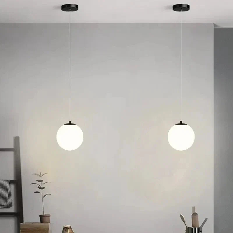 Suspension Luna en verre opalin