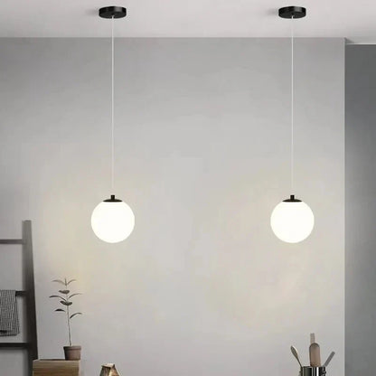 Suspension Luna en verre opalin