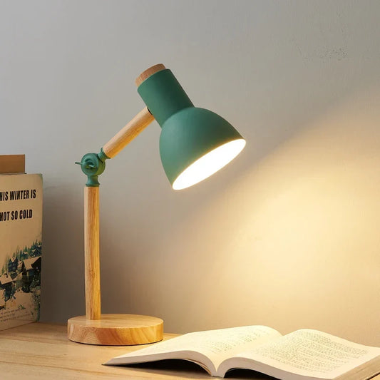 Lampe de table nordique en bois