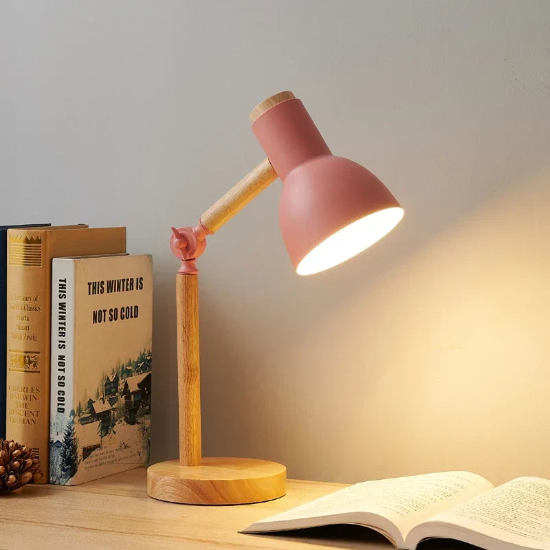 Lampe de table nordique en bois