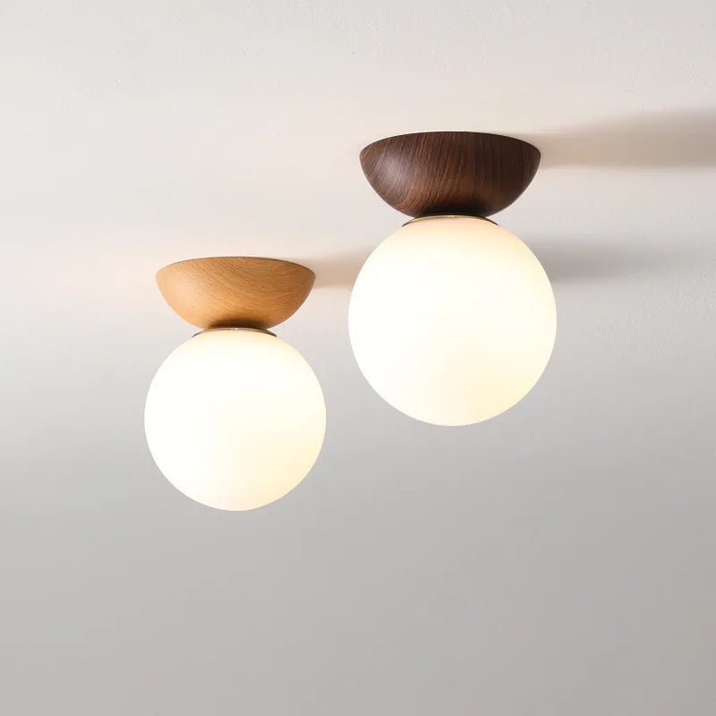 Suspension boule de verre à fini bois