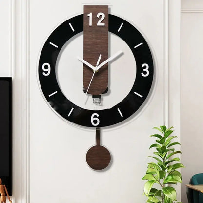 Horloge murale à balancier