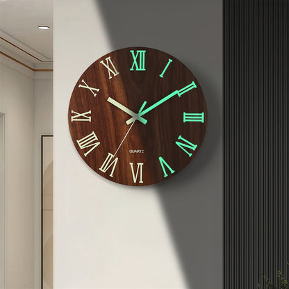 Horloge murale en noyer