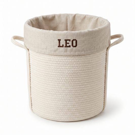 Panier à linge en corde de coton tressée, prénom brodé sur le devant