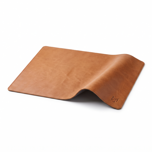Grand tapis de souris en cuir pleine fleur, logo gravé à chaud